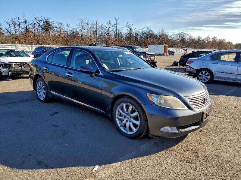 Photo 4 from auction – 2009 LEXUS LS 460 with VIN JTHCL46F495003425