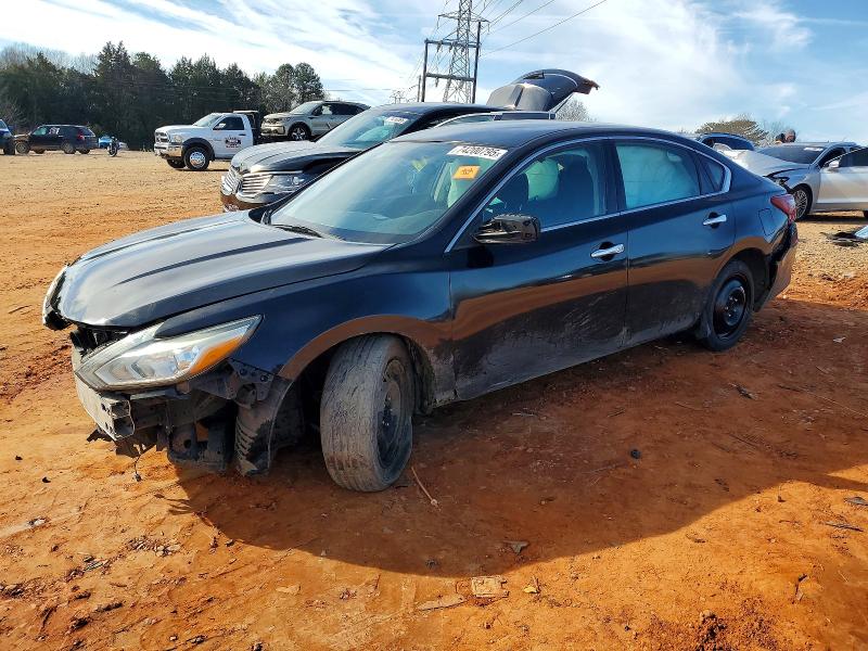 NISS ALTIMA 2018 with VIN 1N4AL3AP1JC112112 - Photo from auction