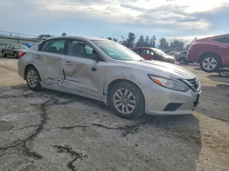 Photo 4 from auction – 2017 NISSAN ALTIMA with VIN 1N4AL3AP2HC482155