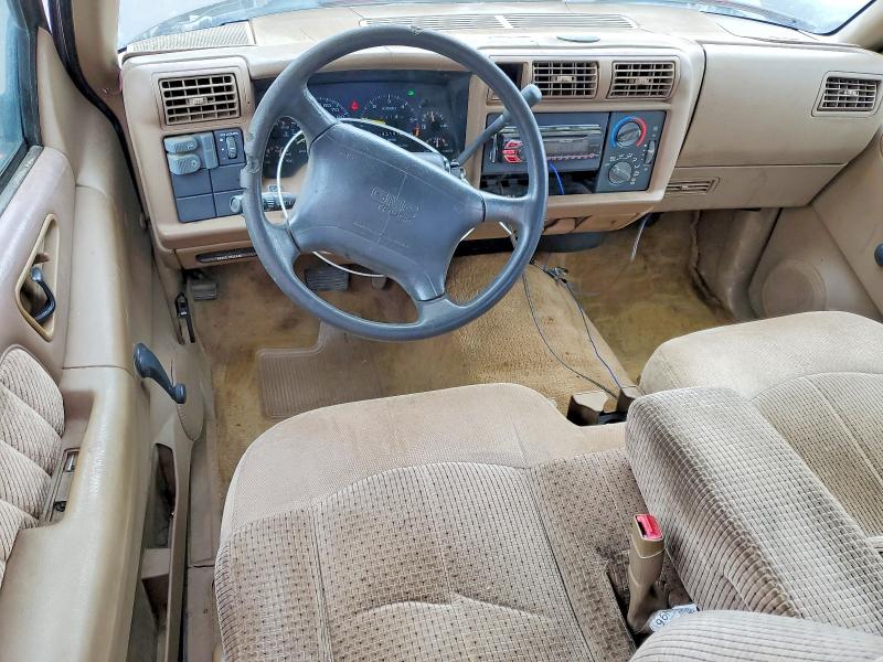 Photo 8 from auction – 1997 GMC SONOMA with VIN 1GTCS19X3V8514009