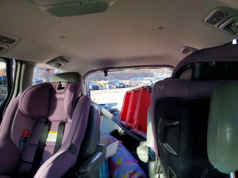 Photo 10 from auction – 2004 TOYOTA SIENNA with VIN 5TDBA22C74S011654