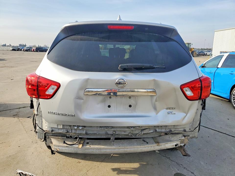 Photo 6 from auction – 2020 NISSAN PATHFINDER with VIN 5N1DR2CM5LC584945