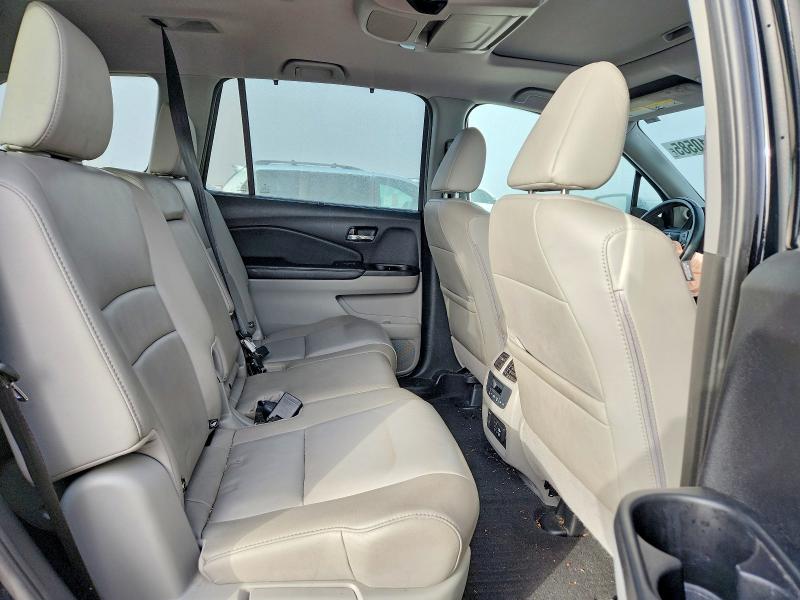 Photo 10 from auction – 2019 HONDA PILOT with VIN 5FNYF6H46KB008961