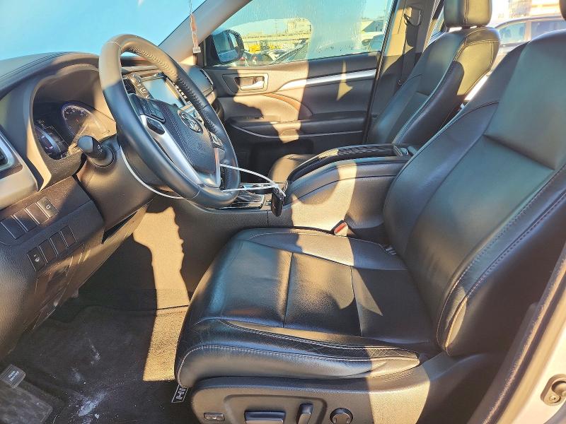 Photo 7 from auction – 2016 TOYOTA HIGHLANDER with VIN 5TDKKRFH2GS504027