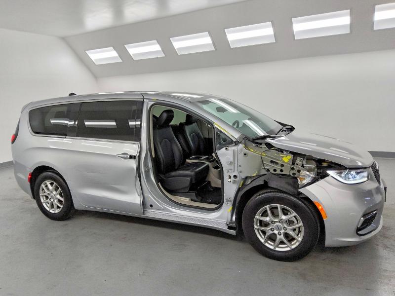 Photo 4 from auction – 2024 CHRYSLER PACIFICA T with VIN 2C4RC1BG7RR199016
