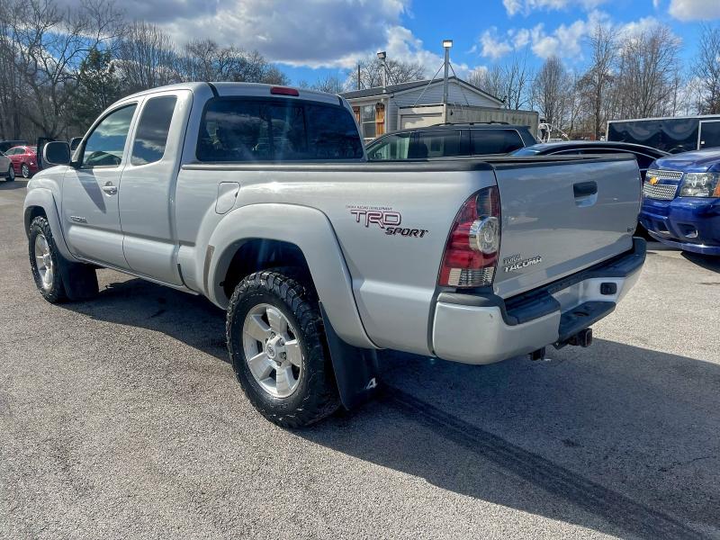 Photo 3 from auction – 2011 TOYOTA TACOMA ACC with VIN 5TFUU4EN7BX013789
