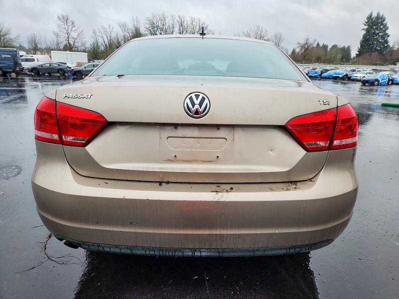 Photo 6 from auction – 2015 VOLKSWAGEN PASSAT S with VIN 1VWAT7A3XFC066492