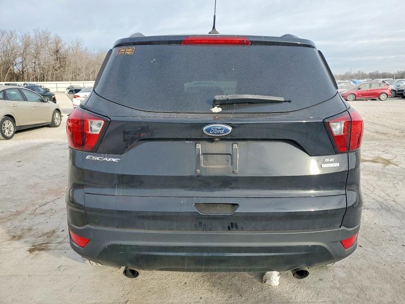 Photo 6 from auction – 2019 FORD ESCAPE SE with VIN 1FMCU0GD2KUA18338
