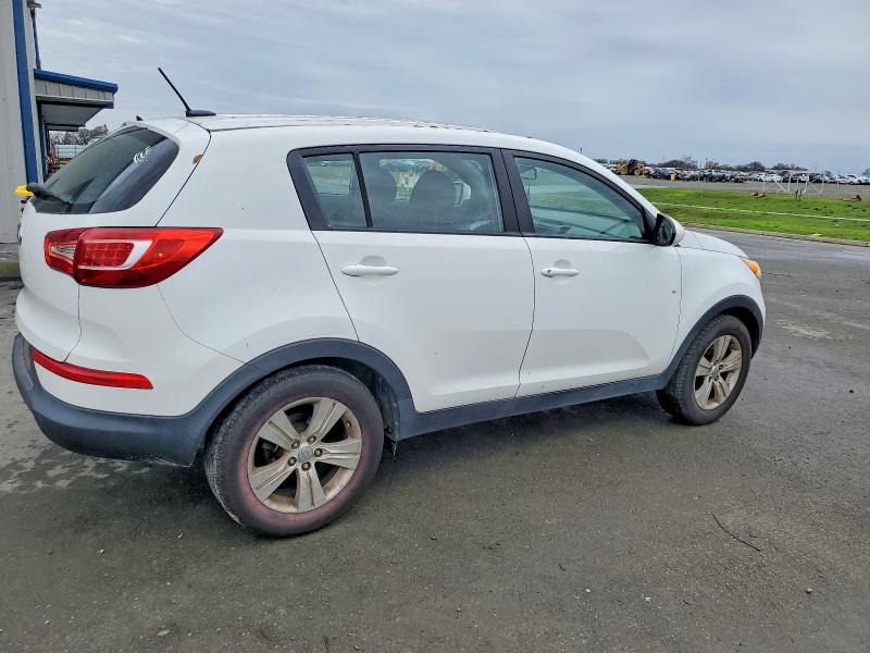 Photo 3 from auction – 2011 KIA SPORTAGE L with VIN KNDPB3A29B7062162
