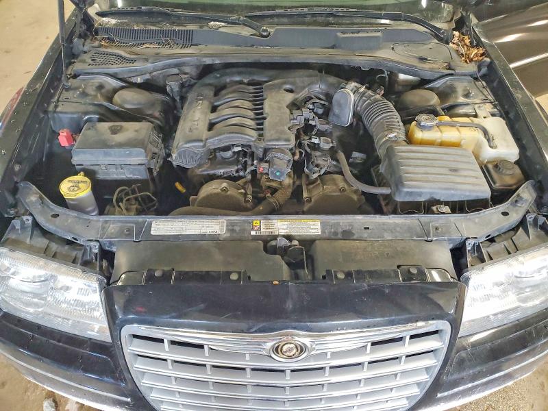 Photo 11 from auction – 2010 CHRYSLER 300 TOURIN with VIN 2C3CA5CV4AH249904