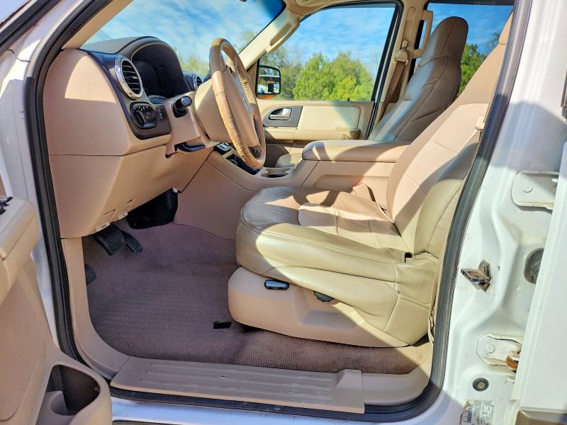 Photo 7 from auction – 2004 FORD EXPEDITION with VIN 1FMPU18L84LB29515