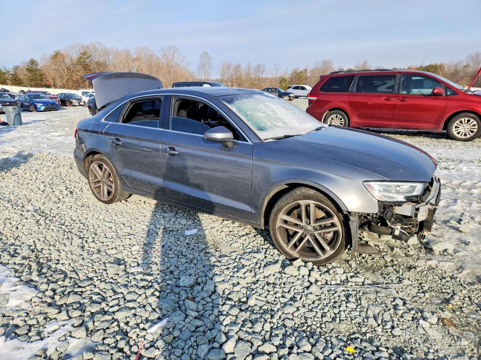 Photo 4 from auction – 2019 AUDI A3 with VIN WAUBEGFF1KA120110