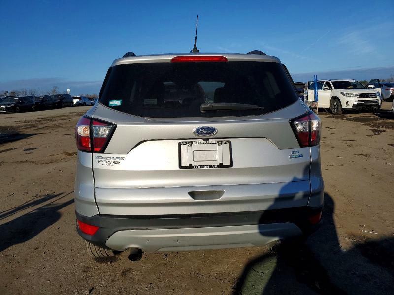 Photo 6 from auction – 2018 FORD ESCAPE SE with VIN 1FMCU9GDXJUB98302
