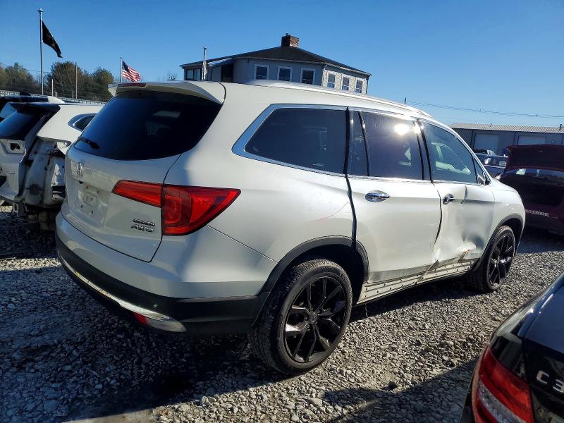 Photo 3 from auction – 2017 HONDA PILOT with VIN 5FNYF6H91HB060664