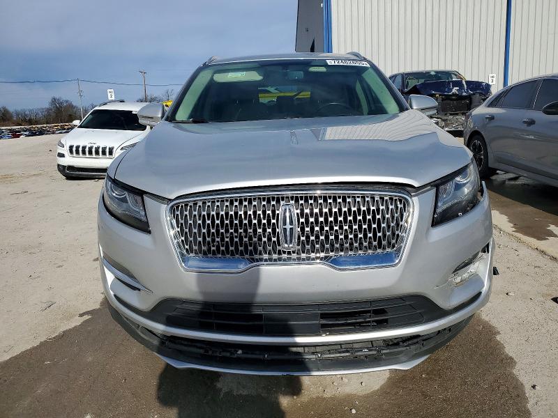 Photo 5 from auction – 2019 LINCOLN MKC SELECT with VIN 5LMCJ2C94KUL02153