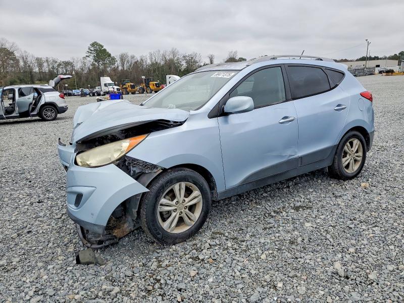 HYUNDAI TUCSON GLS 2011 with VIN KM8JU3ACXBU212995 - Photo from auction