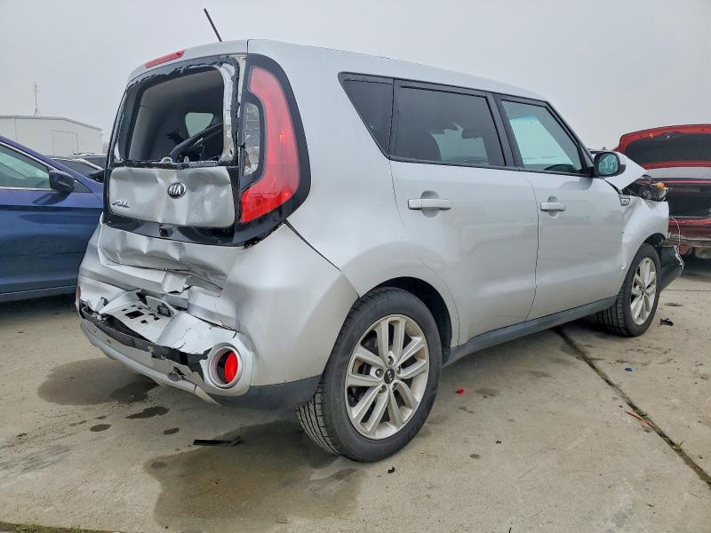 Photo 3 from auction – 2018 KIA SOUL with VIN KNDJP3A54J7532825
