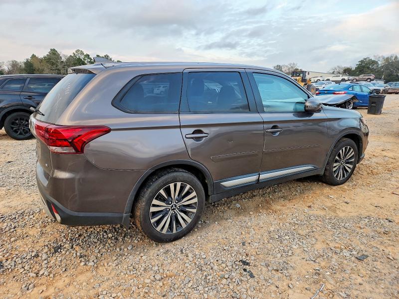 Photo 3 from auction – 2020 MITSUBISHI OUTLANDER with VIN JA4AD3A35LZ004851