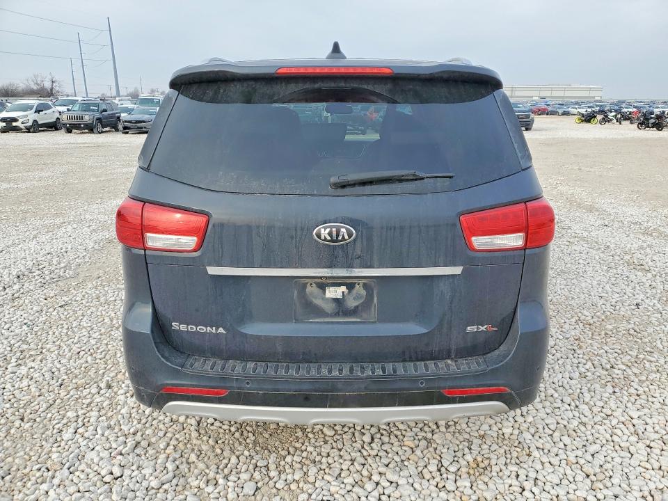 Photo 6 from auction – 2016 KIA SEDONA with VIN KNDME5C1XG6128886