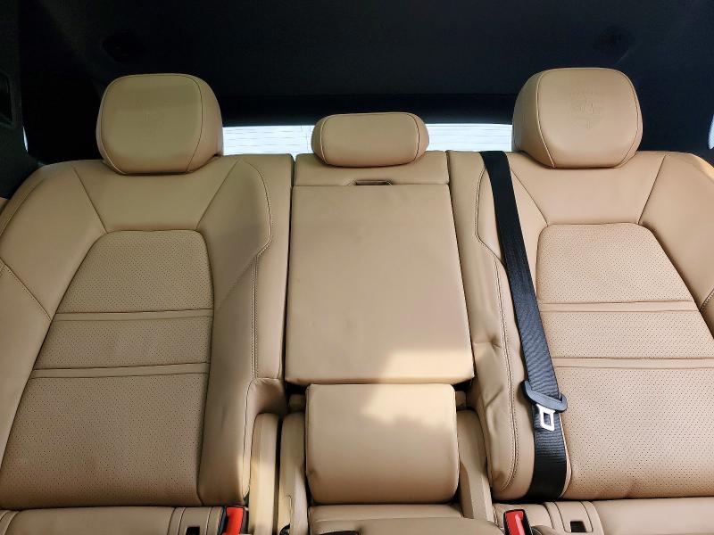 Photo 10 from auction – 2019 PORSCHE CAYENNE with VIN WP1AA2AY6KDA10611
