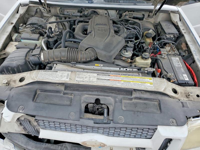 Photo 12 from auction – 2001 FORD EXPLORER with VIN 1FMCU60E81UA55690
