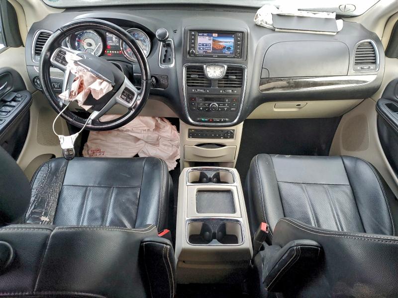 Photo 8 from auction – 2012 CHRYSLER TOWN & COU with VIN 2C4RC1CG9CR175208