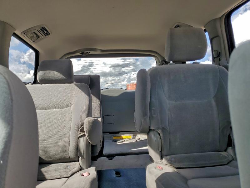 Photo 10 from auction – 2005 TOYOTA SIENNA CE with VIN 5TDZA23C85S322184