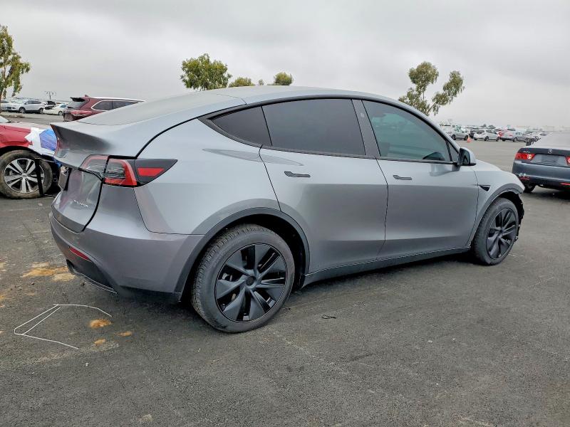 Photo 3 from auction – 2025 TESLA MODEL Y with VIN 7SAYGDEE5SF275963