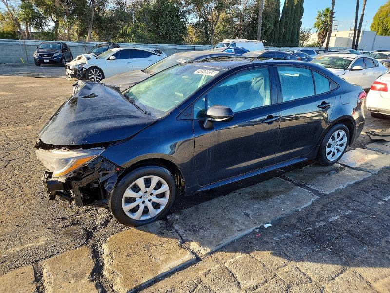 TOYOTA COROLLA LE 2022 with VIN 5YFEPMAE2NP273585 - Photo from auction
