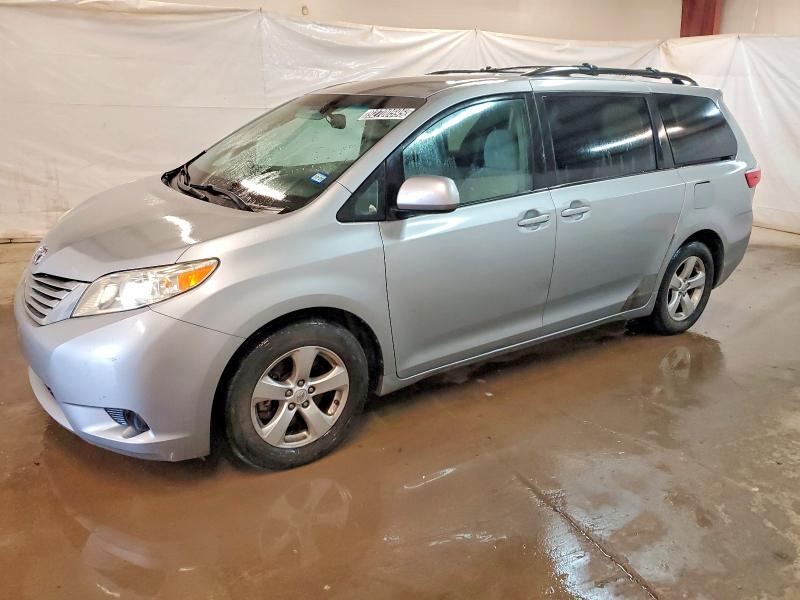 TOYOTA SIENNA LE 2016 with VIN 5TDKK3DC6GS739860 - Photo from auction