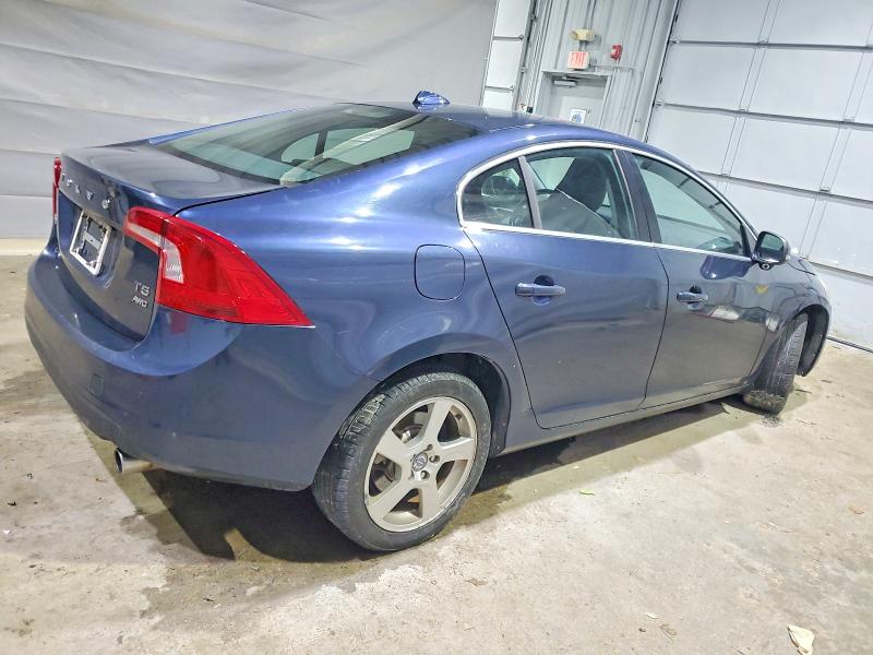 Photo 3 from auction – 2013 VOLVO S60 T5 with VIN YV1612FH1D2177581