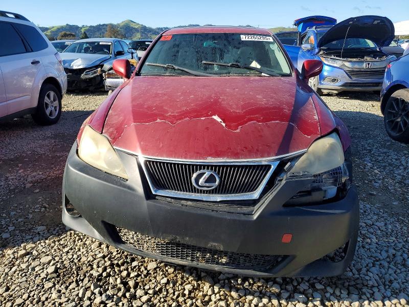Photo 5 from auction – 2006 LEXUS IS with VIN JTHBE262862000158