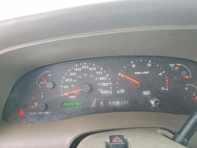 Photo 9 from auction – 2003 FORD EXCURSION with VIN 1FMSU45P73EC79377