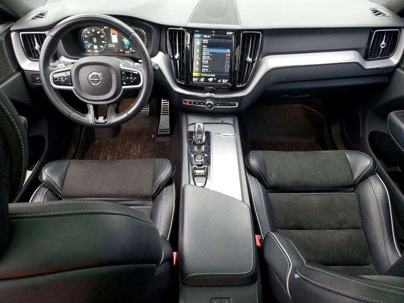 Photo 8 from auction – 2019 VOLVO XC60 T8 R- with VIN LYVBR0DM6KB214086