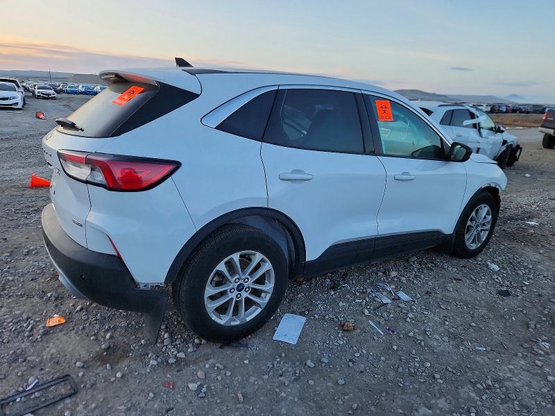 Photo 3 from auction – 2022 FORD ESCAPE with VIN 1FMCU9BZ6NUA42475