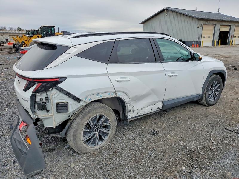 Photo 3 from auction – 2022 HYUNDAI TUCSON BLU with VIN KM8JBCA10NU024740