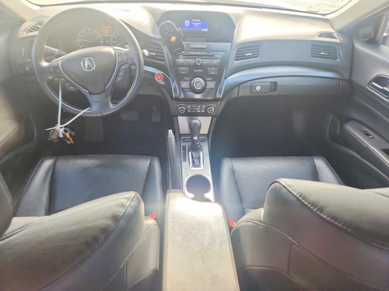 Photo 8 from auction – 2013 ACURA ILX with VIN 19VDE1F57DE017928