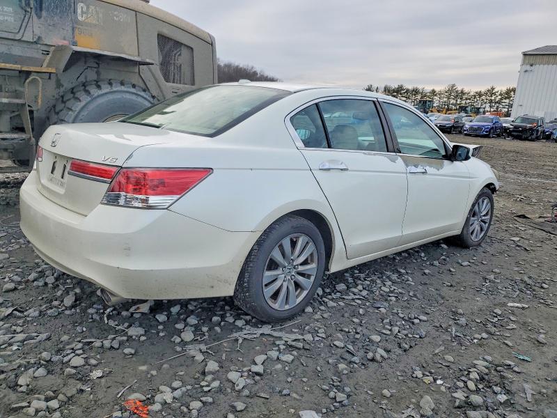 Photo 3 from auction – 2011 HONDA ACCORD with VIN 5KBCP3F84BB004601