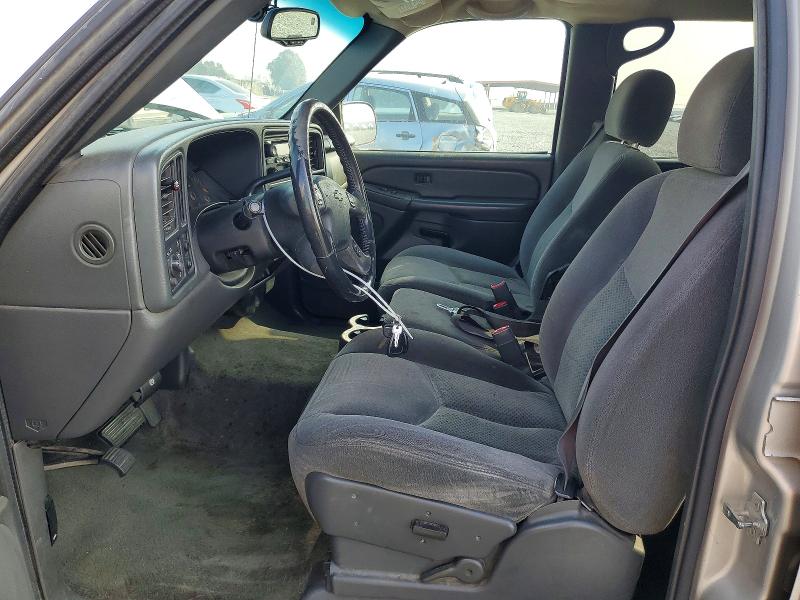 Photo 7 from auction – 2005 CHEVROLET SILVERADO with VIN 2GCEC13T651240335