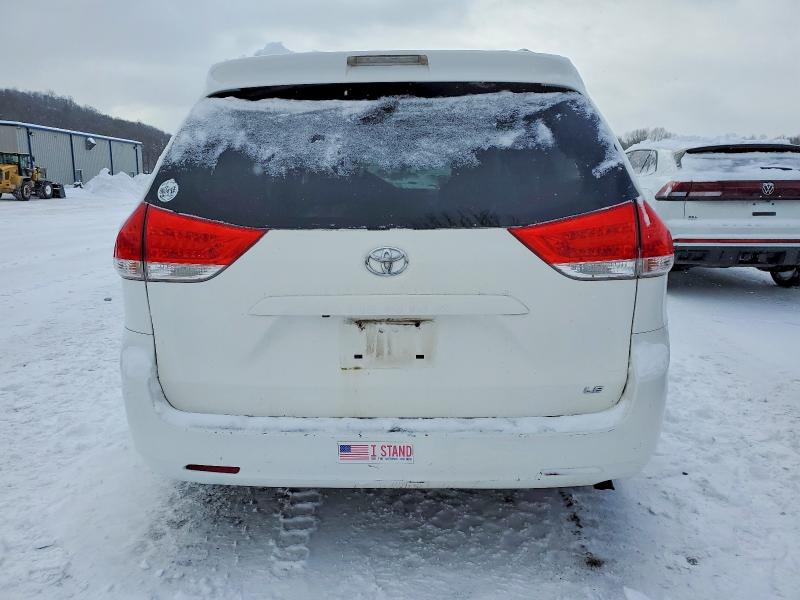 Photo 6 from auction – 2011 TOYOTA SIENNA LE with VIN 5TDKK3DC4BS071680