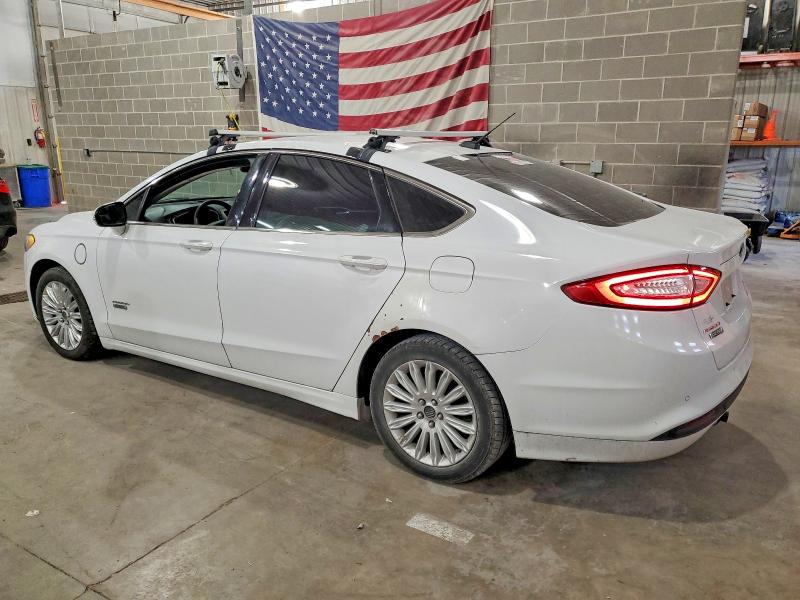 Photo 2 from auction – 2014 FORD FUSION with VIN 3FA6P0PU2ER343923