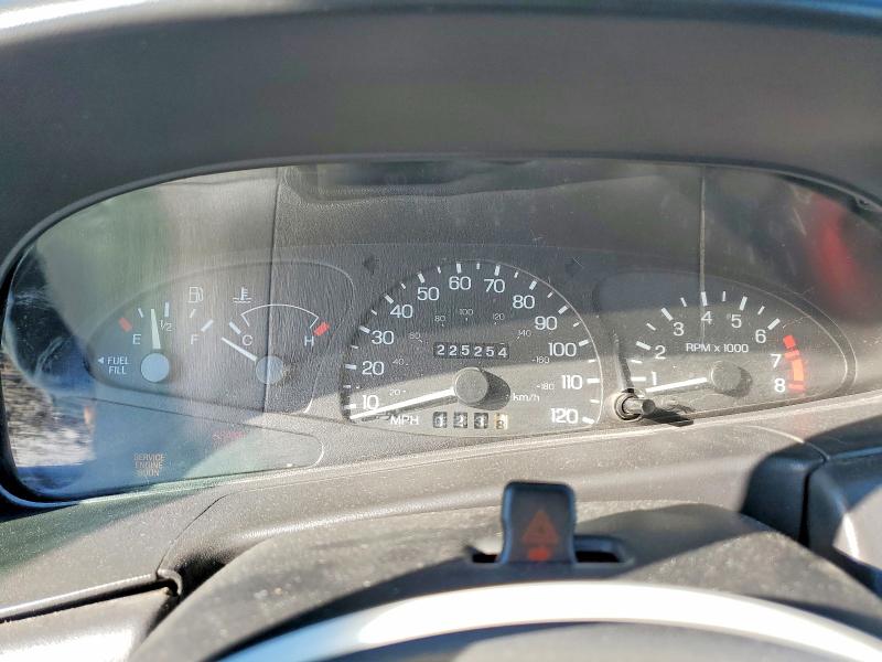 Photo 9 from auction – 2001 FORD ESCORT ZX2 with VIN 3FAFP113X1R184018