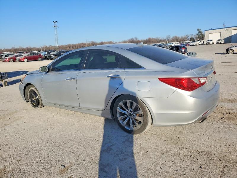 Photo 2 from auction – 2012 HYUNDAI SONATA with VIN 5NPEC4AB9CH397896