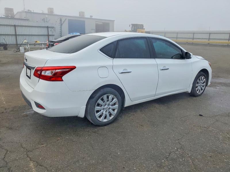 Photo 3 from auction – 2017 NISSAN SENTRA with VIN 3N1AB7AP2HY214060