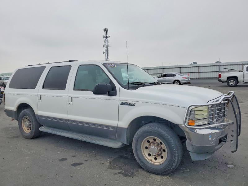Photo 4 from auction – 2002 FORD EXCURSION with VIN 1FMNU40L42EA67326