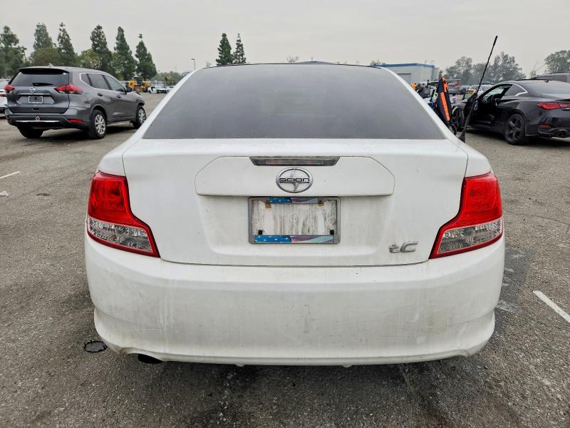 Photo 6 from auction – 2013 TOYOTA SCION TC with VIN JTKJF5C73D3049232