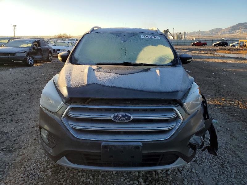 Photo 5 from auction – 2017 FORD ESCAPE with VIN 1FMCU9J90HUC81008