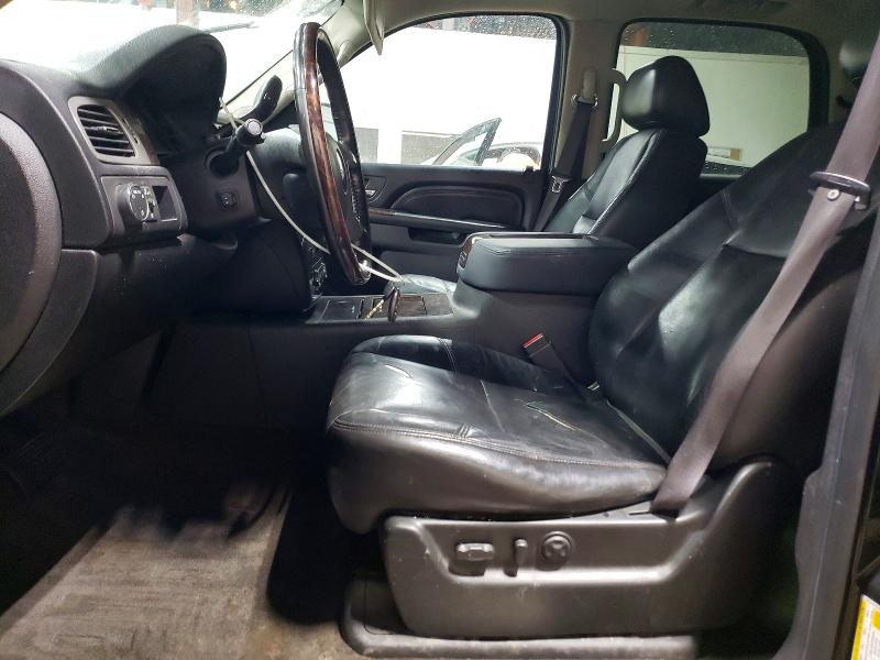 Photo 7 from auction – 2010 GMC YUKON DENA with VIN 1GKUKEEF5AR267416
