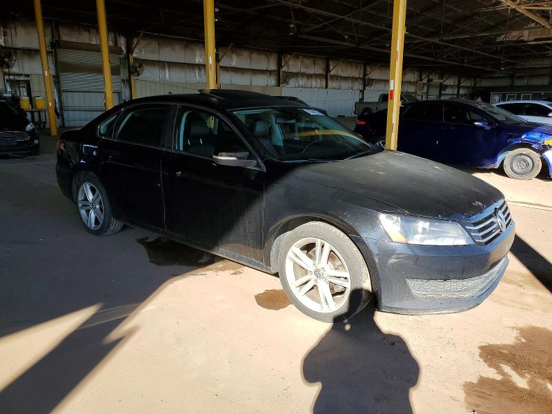 Photo 4 from auction – 2014 VOLKSWAGEN PASSAT SE with VIN 1VWBT7A31EC042102