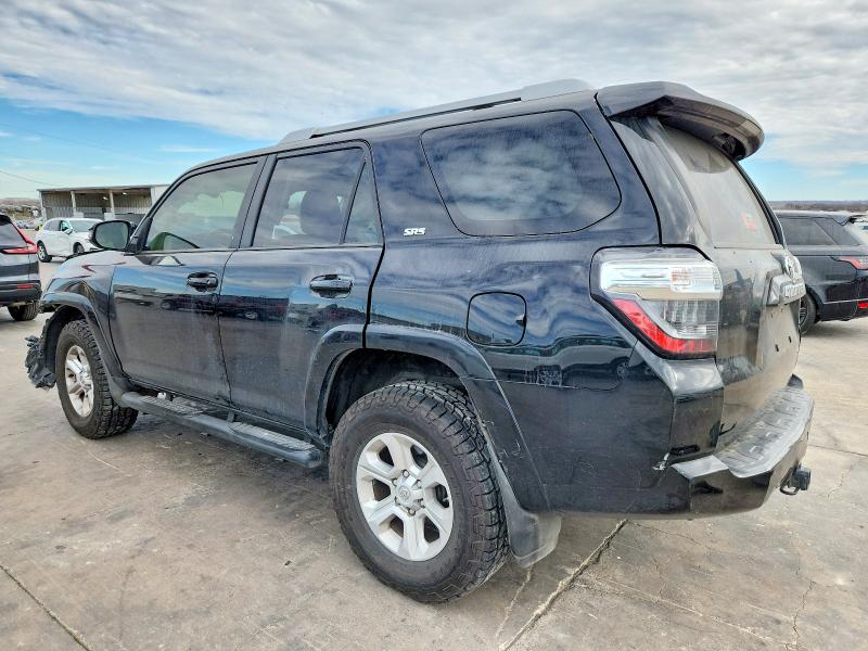 Photo 2 from auction – 2018 TOYOTA 4RUNNER SR with VIN JTEZU5JR4J5175647